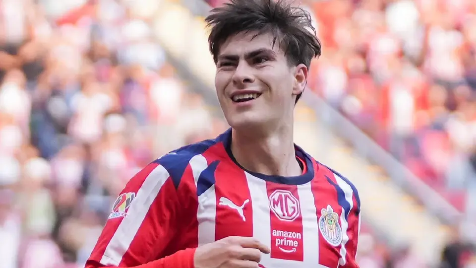 Chivas transforma al 'Hormiga' González en Súper Saiyajin