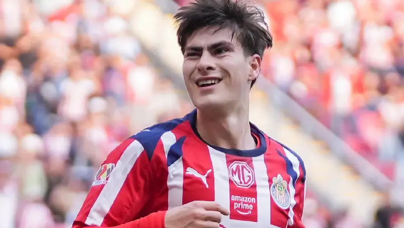 Chivas transforma al 'Hormiga' González en Súper Saiyajin