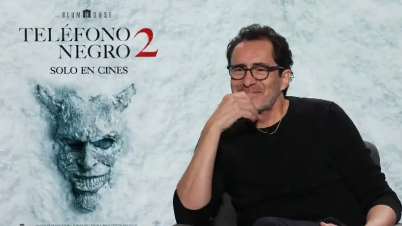 Demian Bichir alza la voz por los migrantes desde el terror de ‘Teléfono Negro 2’