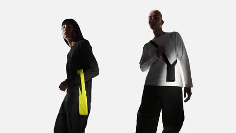 iPhone Pocket: ¿Qué es, cuánto cuesta y por qué parece un calcetín?