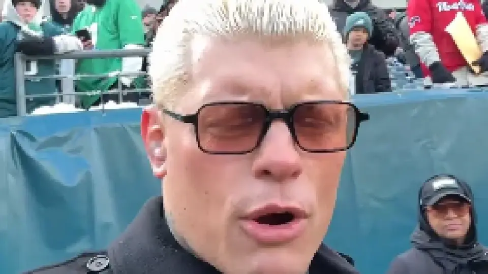 Cody Rhodes y Nikki Bella acaparan reflectores en victoria de Eagles sobre Raiders