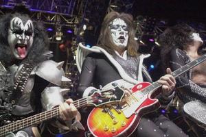 Ace Frehley, guitarrista original de KISS, muere a los 74 años