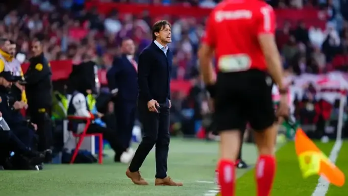 Matías Almeyda y Sevilla caen en el Derbi Sevillano ante el Real Betis