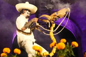 Paseo Nocturno Día de Muertos 2025: Metro CDMX permitirá bicicletas para el recorrido