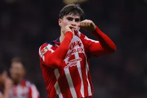 Zague confía en “Hormiga” González como próximo gran delantero de México