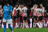 PSV da la sorpresa de la jornada y golea al Napoli en Champions League