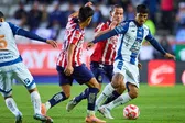 'Cantante' Guerrero critica a Adonai Escobedo por no marcar penal a Chivas ante Pachuca