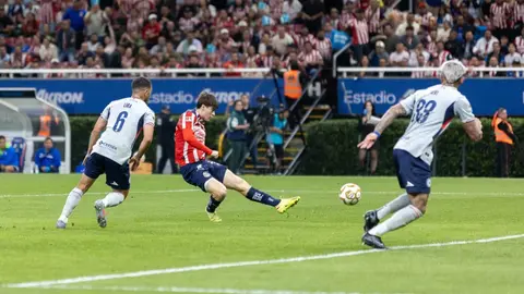 Chivas y Cruz Azul firman el único empate de la ida en los Cuartos de Final del Apertura 2025