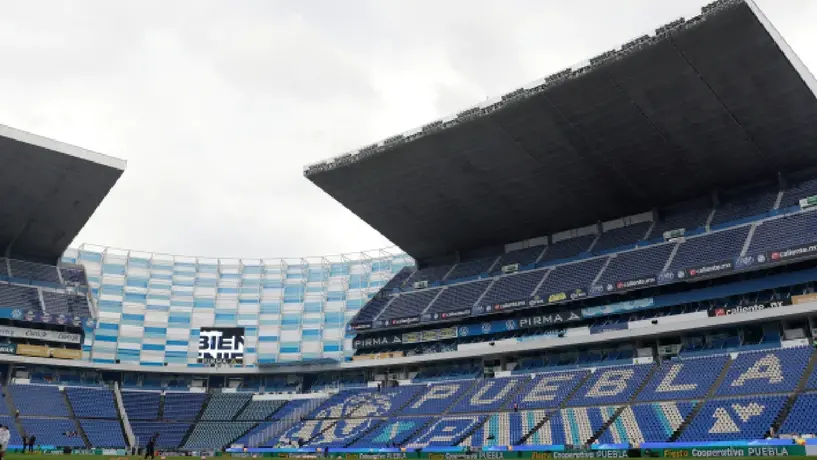 Histórico jugador del Puebla propone nombrar Manuel Lapuente al Estadio Cuauhtémoc