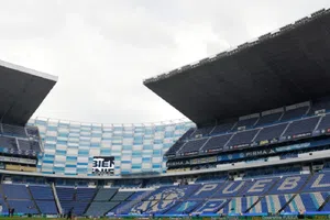 Histórico jugador del Puebla propone nombrar Manuel Lapuente al Estadio Cuauhtémoc