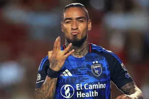 ¿Le roban otro jugador a Pumas? Xolos está interesado en Chicho Arango