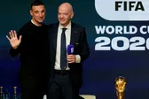 Infantino se disculpa con Scaloni tras 'error' en el sorteo del Mundial 2026