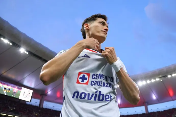 ¿Llega al Mundial 2026? Chiquete revela cuándo vuelve a las canchas con el Cruz Azul