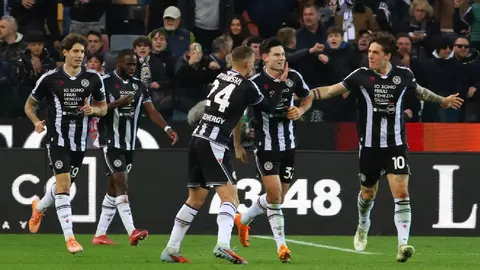 Udinese sorprende al Napoli y se impone 1-0