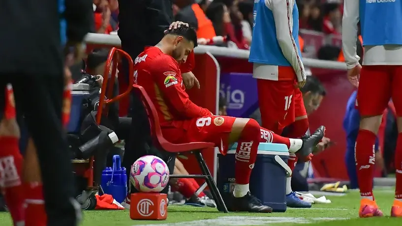 Oficial: Alexis Vega estará fuera cerca de un mes por lesión muscular, informa el Club Toluca