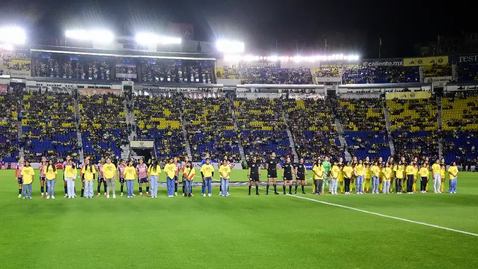 Seleccionadas mexicanas Sub-17 protagonizaron la previa del América vs Chivas Femenil