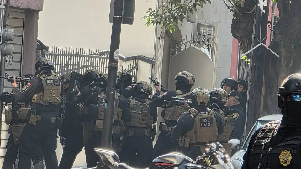 Filtran VIDEO de balacera entre policías y presuntos extorsionadores cerca del Ángel de la Independencia