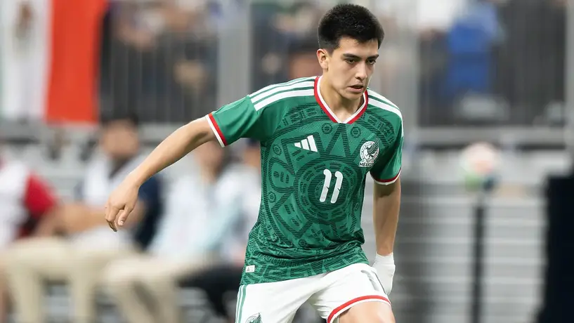 Gilberto Mora sorprende en el Top 100 de The Athletic de cara al Mundial 2026