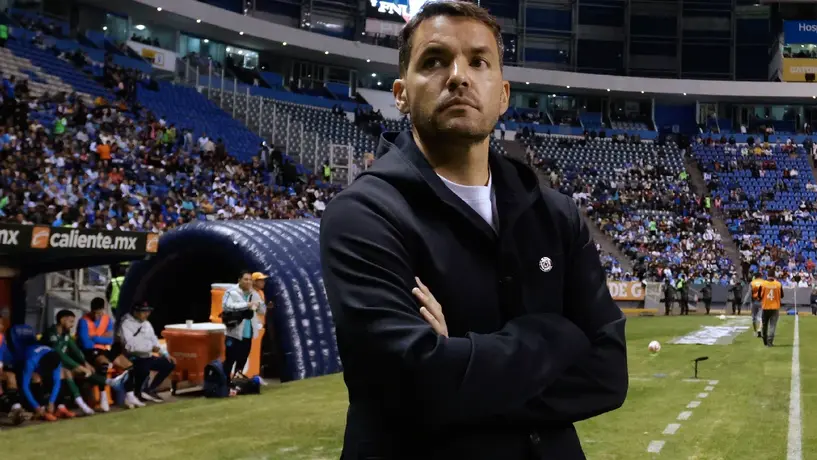 ¡Dedicatoria hasta el cielo! Larcamón dedicó triunfo de Cruz Azul a fan fallecido