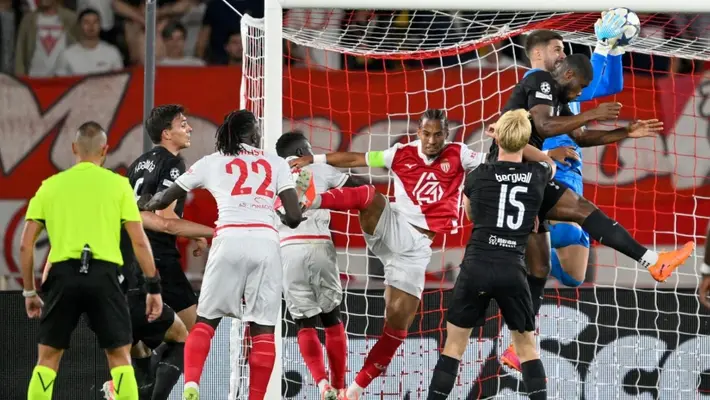 Tottenham, gracias a Vicario, igualó sin goles frente al Monaco en Champions