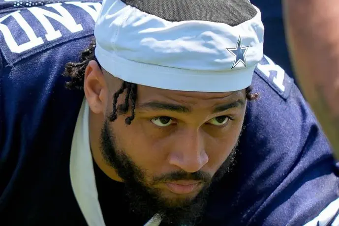 Diagnostican a Kneeland, exjugador de los Cowboys, con ETC en etapa temprana al momento de su muerte