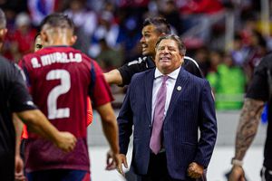 ¡Se va! Miguel Herrera dejó de ser DT de Costa Rica