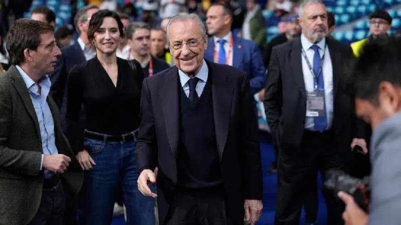 Florentino Pérez en el Bernabéu I AP