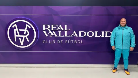 Enrique Alfaro, exgobernador de Jalisco, será auxiliar técnico de Guillermo Almada en el Real Valladolid