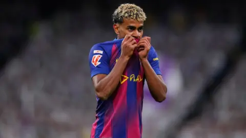 De Jong tras el cruce de jugadores del Real Madrid con Yamal: “Exageran con él”