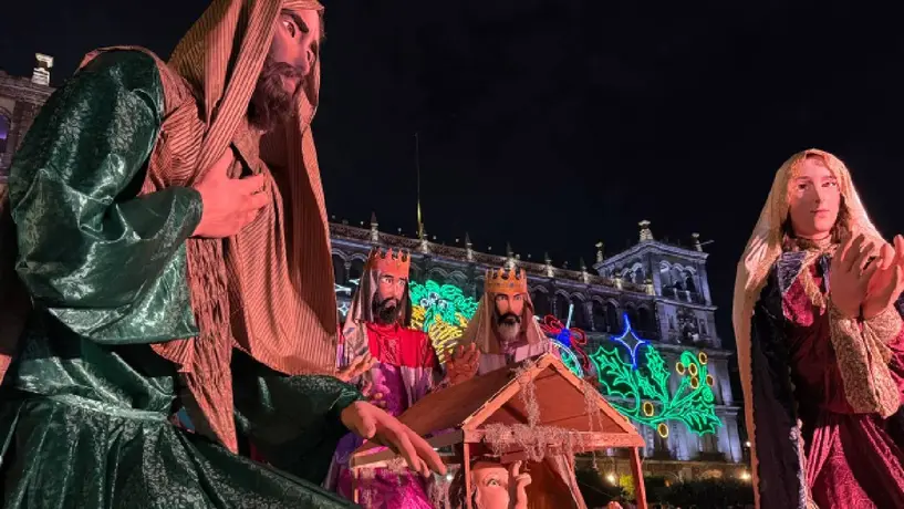 Así es la Verbena Navideña en el Zócalo de la CDMX