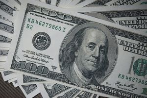 ¿Vas a cambiar pesos por dólares? Así está el tipo de cambio HOY jueves 20 de noviembre