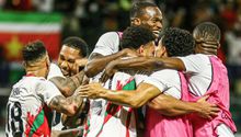 Surinam arrolla a El Salvador y huele a Mundial por primera vez