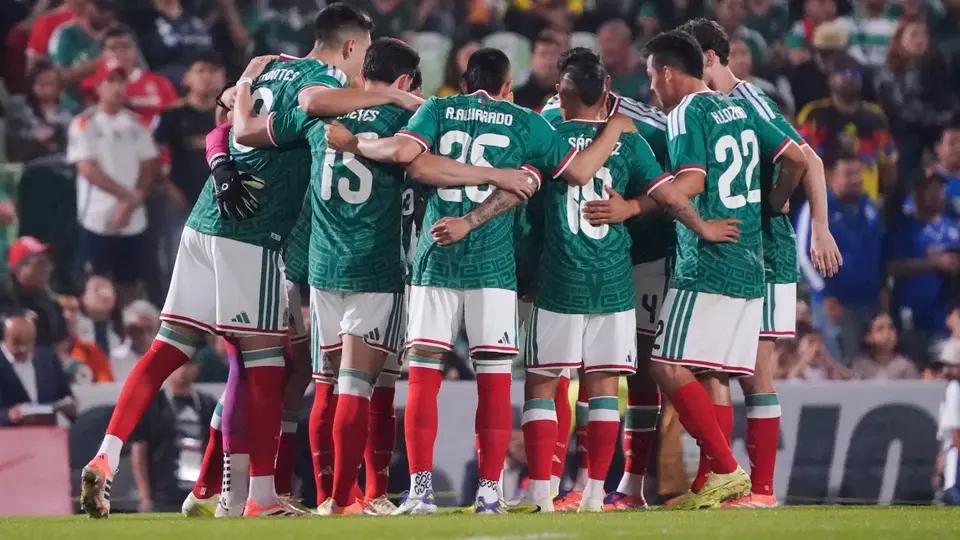 ¡Siete cambios! Alineación de México vs Paraguay