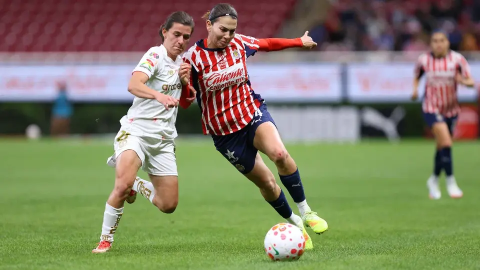¡Vibrante empate! Chivas y Diablas igualan a dos en la Ida de los Cuartos de Final