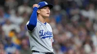 Yamamoto lanza joya histórica y pone a Dodgers 2-0 sobre Milwaukee