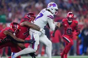 Houston domina a los Bills con una defensiva inquebrantable