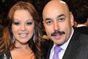 Lupillo Rivera revela que buscó a Jenni con ayuda del narco y pensó que su muerte no fue un accidente