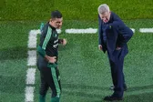 Javier Aguirre reacciona a los abucheos tras el empate ante Uruguay
