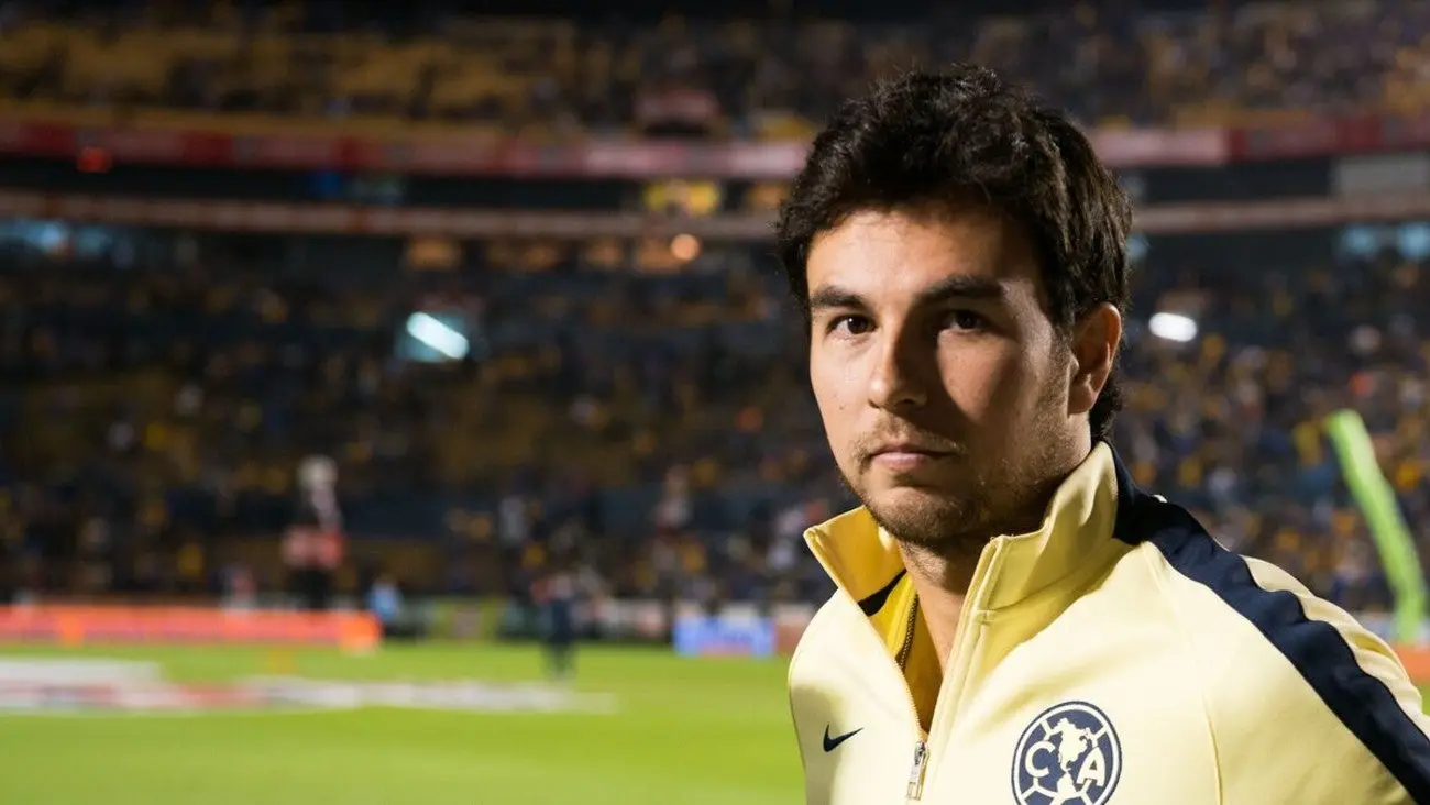 Checo Pérez, con sudadera del América| MEXSPORT