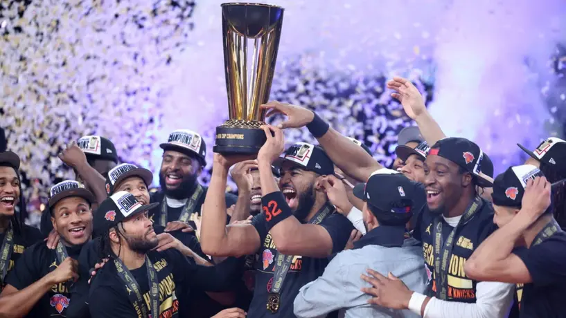 Knicks ganan la Copa NBA tras remontar y vencer a Spurs