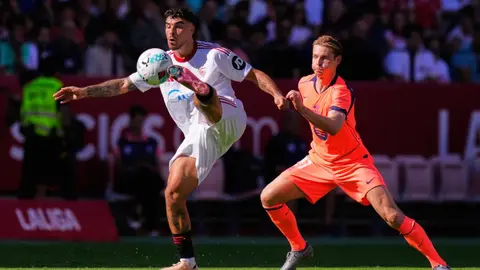 Frenkie de Jong firmará renovación multianual con Barcelona esta semana
