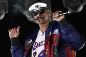 It 's Snoop D.O. Double G! El rapero estará en el show de medio tiempo de NFL en Navidad