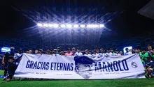 ¡Hasta el cielo, Manolo! Homenaje en el Puebla vs Cruz Azul a Lapuente