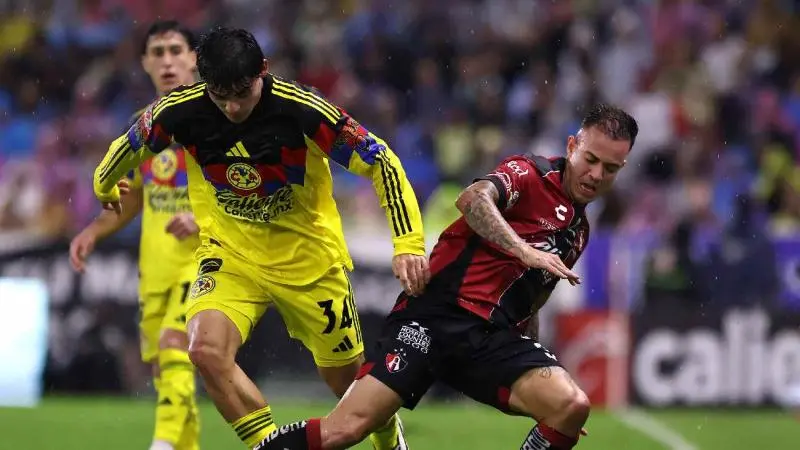 Dagoberto Espinoza en partido ante Atlas  l IMAGO7