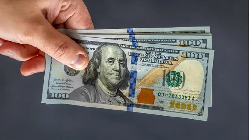 ¿Cambiarás dólares? El peso avanza este viernes 24 de octubre