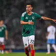 Chucky Lozano, sin problemas con la afición en Torreón, concedió autógrafos a seguidores