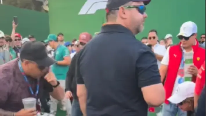 Fans de F1 protagonizan bochornosa pelea en el GP de la CDMX