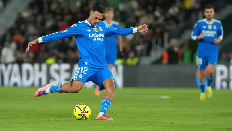 Récord negativo: Alexander-Arnold registra la mayor pérdida de posesión en el Real Madrid desde abril