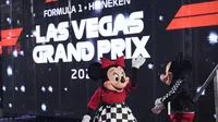 ¡Como Fantasía! Mickey Mouse protagonizó espectáculo en el Gran Premio de Las Vegas