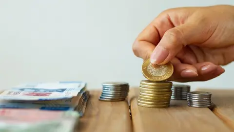 Aumento al salario mínimo 2026: ¿En qué mes entra en vigor y de cuánto sería?